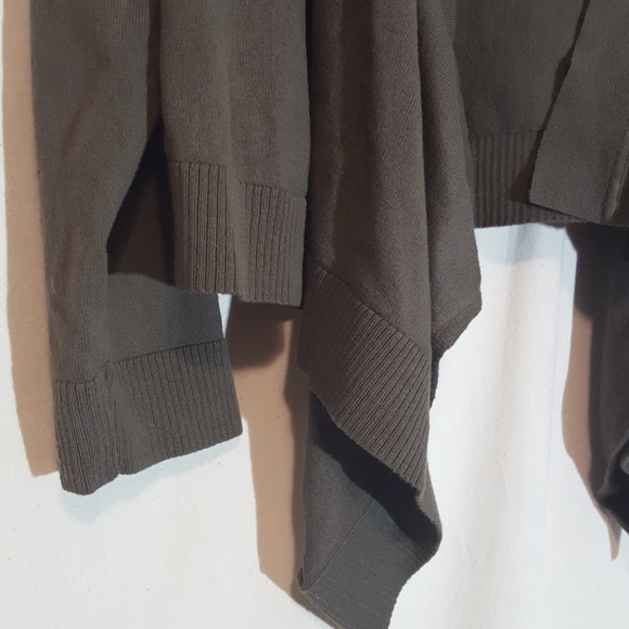 Dark olive green bolero - Picture 3 of 6